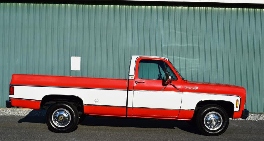  Chevrolet C10 Cheyenne Super 1974 года  (фото 17 из 365)
